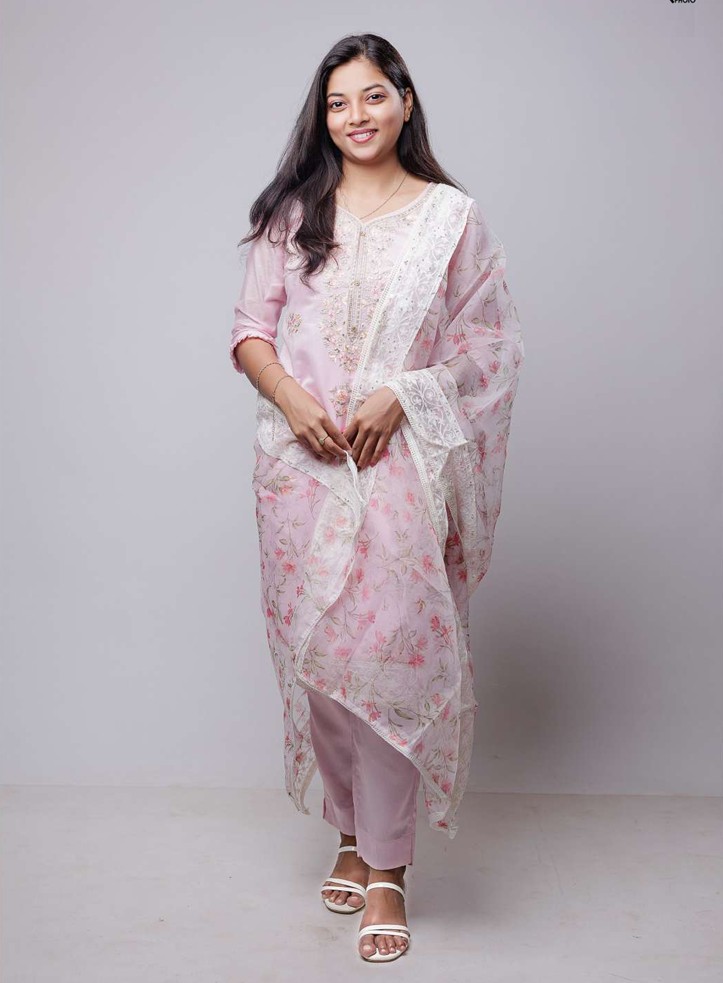 25 year old Marathi bride from Solapur - Mangalwedha 96 Kuli Doke-Patil