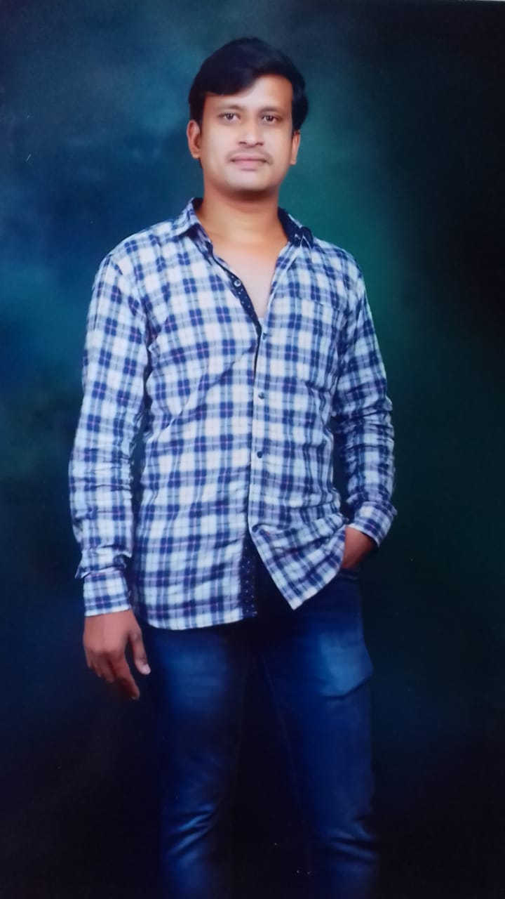 38 year old Marathi groom from Arawade, Ta. Tasgaon, Dist. Sangli 96 Kuli Chavan-Patil