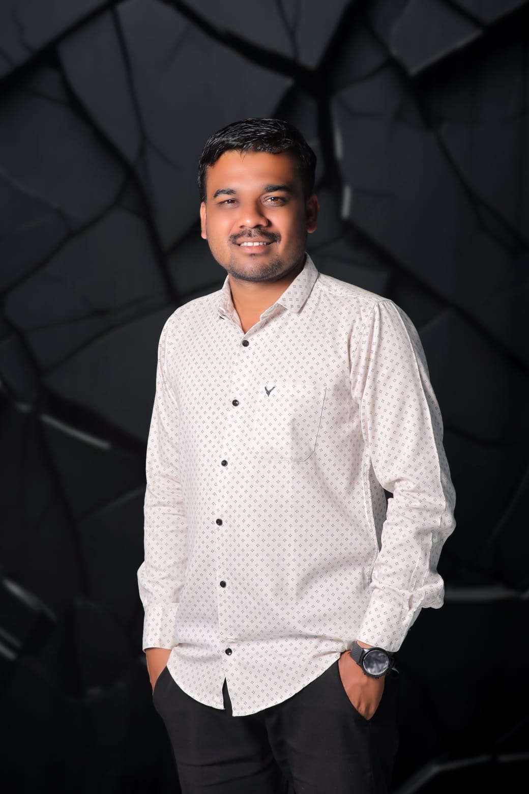 26 year old Marathi groom from Karad, Dist. Satara 96 Kuli Patil